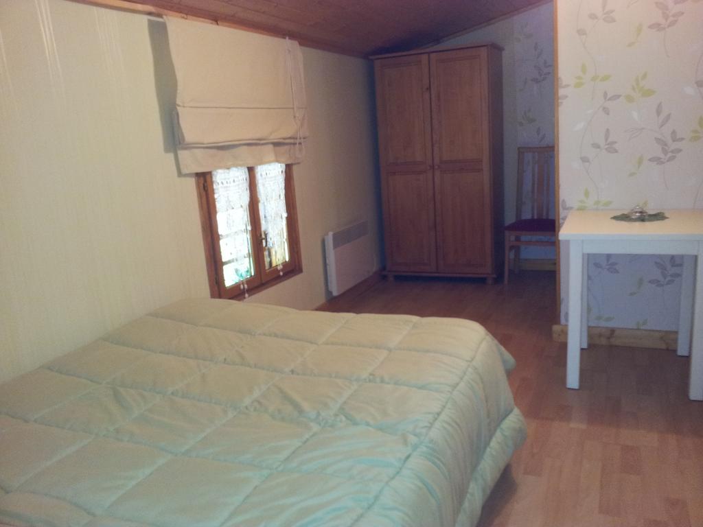 La Croix De Bois Jayat Room photo